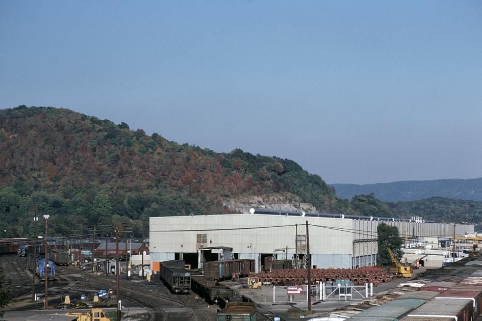 Hollidaysburg Car Shop (Sam Rea) in October 1978 Conrail Photo Archive